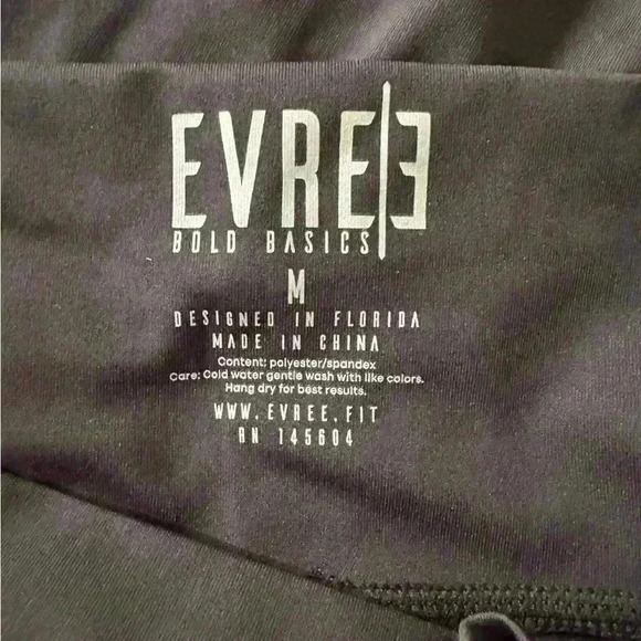 EVREE X BARBELLA Sports Bra & Heart Booty Leggings Active Set Teal/Black  M - Picture 10 of 10